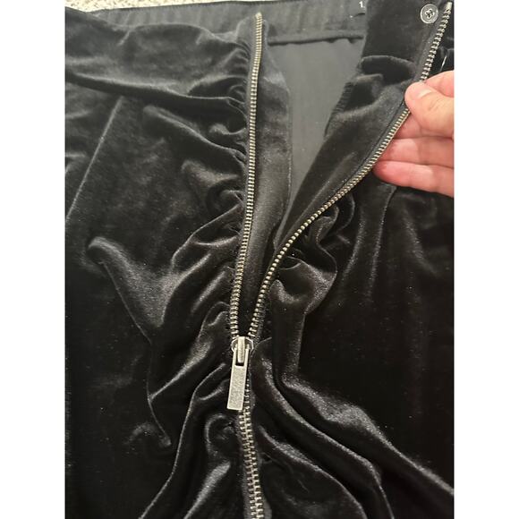 1.STATE Y2K Women's Moody Hues Rich Black Velvet With Zipper Mini Skirt, size L - Picture 5 of 8